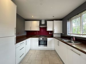 Photo 21- click for photo gallery